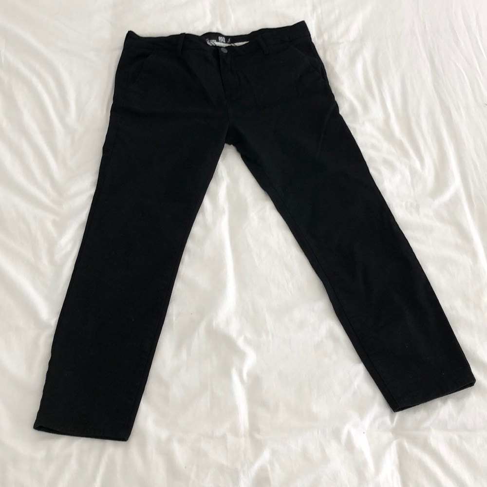 Black Skinny Tapered Leg!